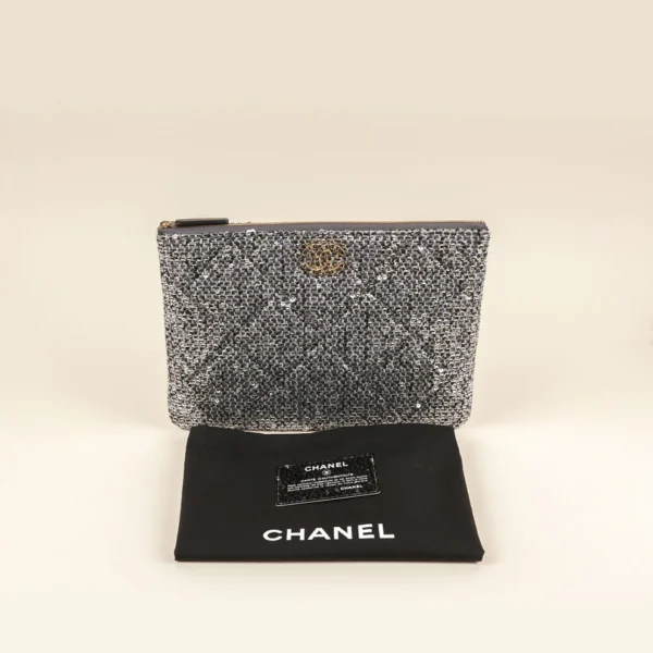 19 Sequin Pouch - Image 9
