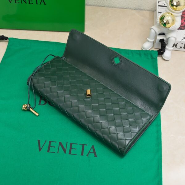 Bottega Veneta Knot Clutch - Dark Green Intrecciato Leather - Image 5