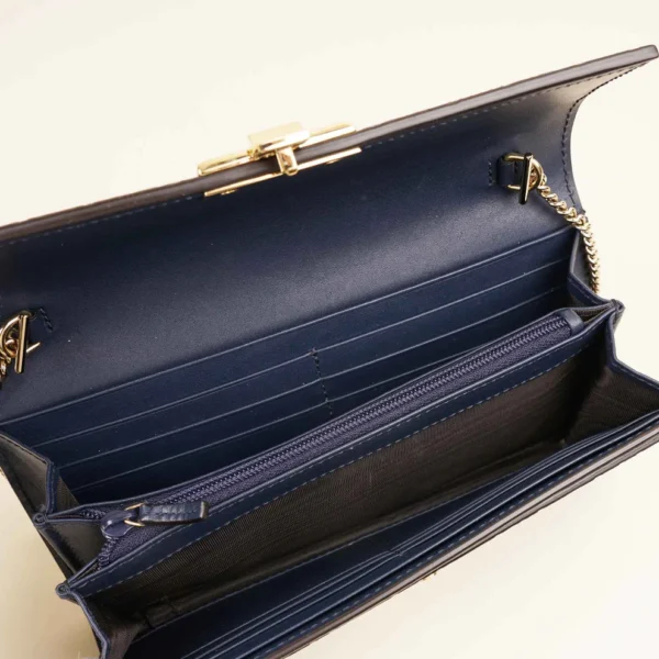 Padlock Wallet On Chain - Image 5