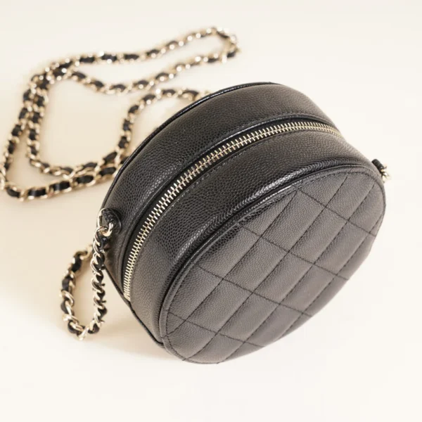 CC Round Chain Bag - Image 5