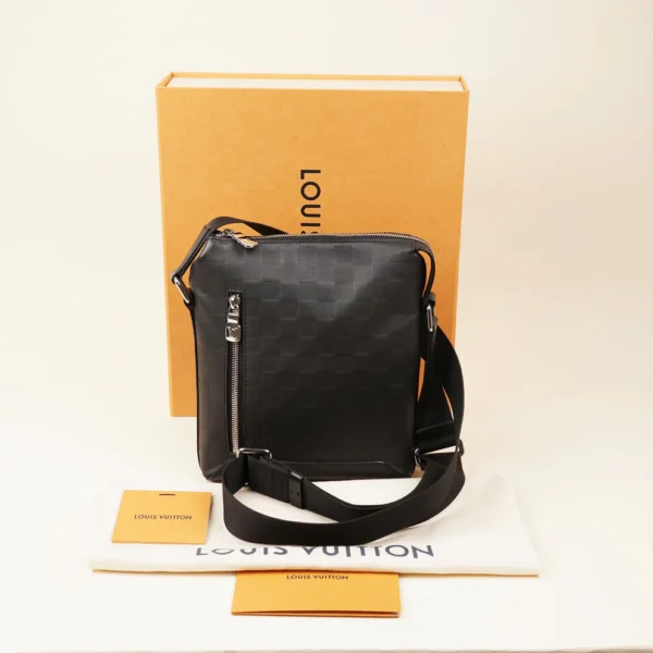 Discovery Messenger Bag - Image 12