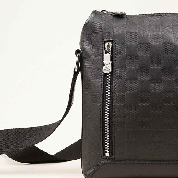 Discovery Messenger Bag - Image 11