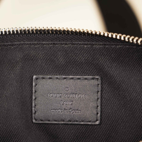 Discovery Messenger Bag - Image 9
