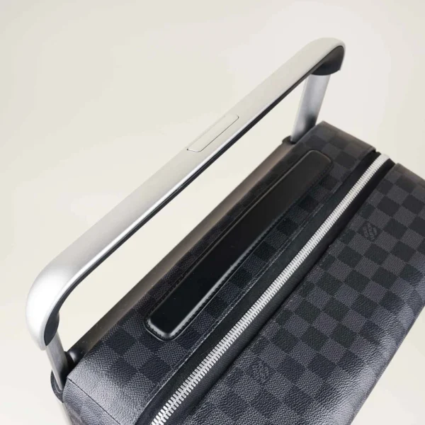 Horizon 50 Suitcase - Image 8