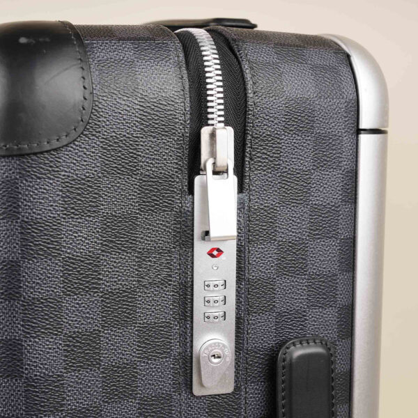 Horizon 50 Suitcase - Image 10