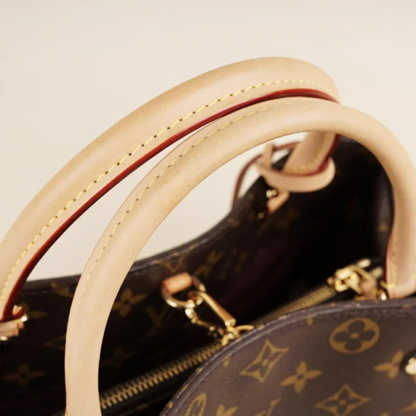 Montaigne MM Tote Bag - Image 8
