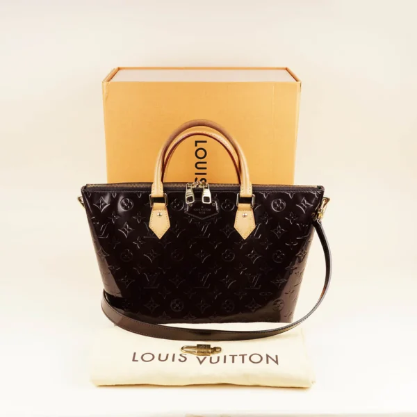 Montebello MM Shoulder Bag - Image 12