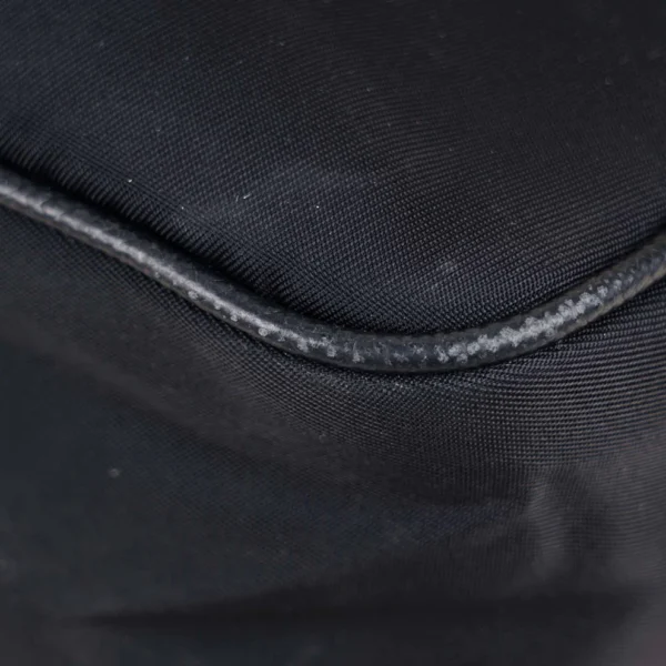 Re-Edition 2005 Shoulder Bag - Image 11