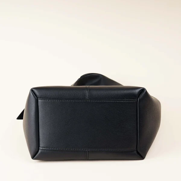 Re-Twist Small Shoulder Bag - Image 5