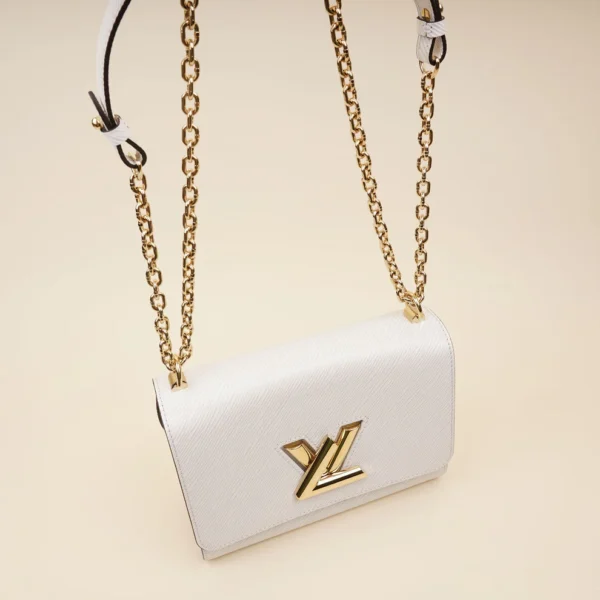 Twist MM Shoulder Bag - Image 4