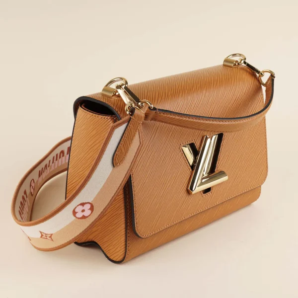Twist MM Shoulder Bag - Image 8