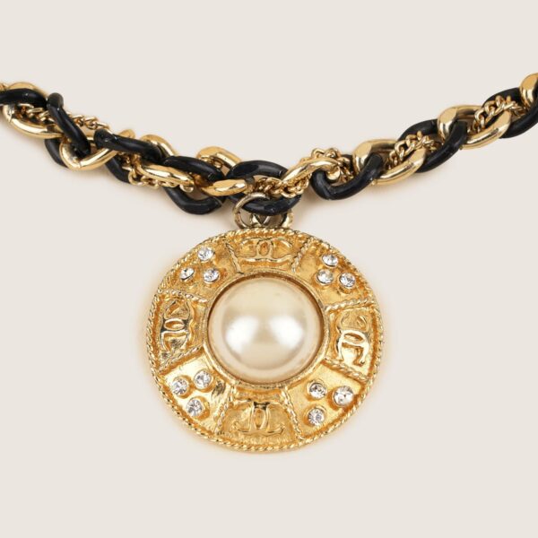 Vintage Medallion Choker Necklace - Image 3
