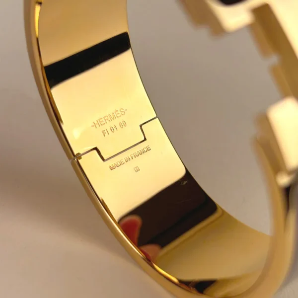 Wide Clic H Bracelet - Image 4