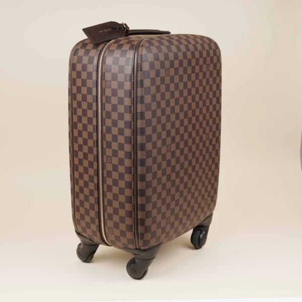 Zephyr 50 Suitcase - Image 3
